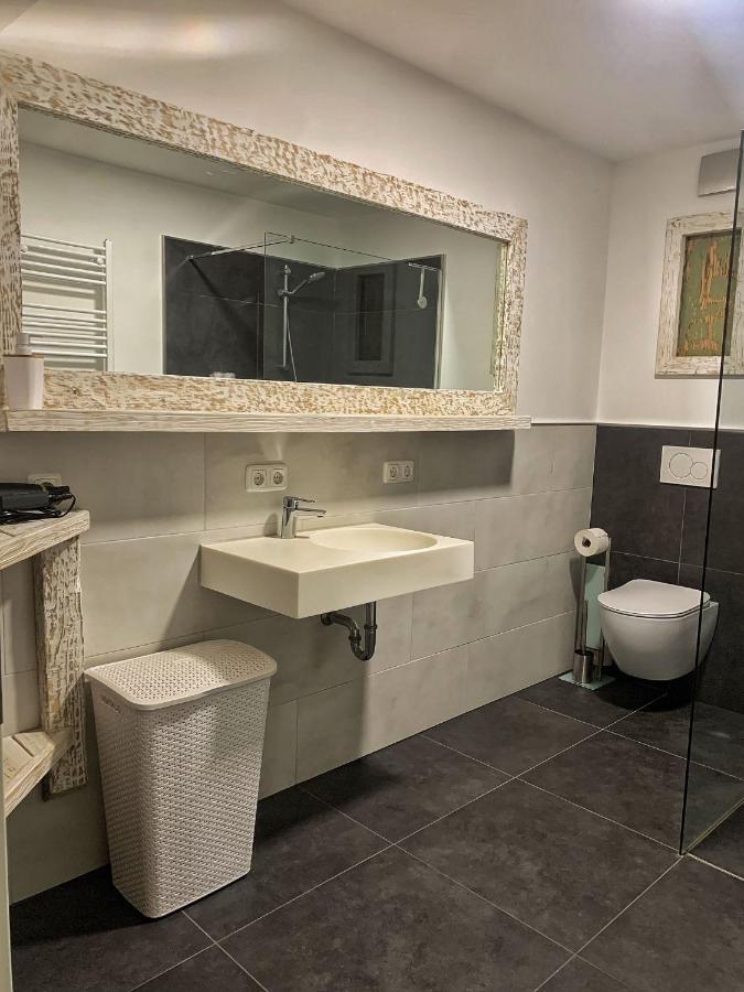 Mg-Quartier Hostel Мёнхен-Гладбах Экстерьер фото